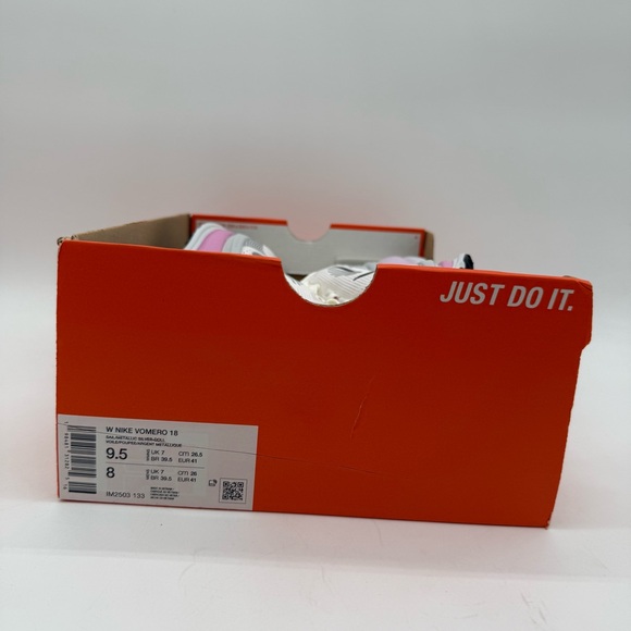Nike W Vomero 18 Metallic Silver and Pink Women's Size 9.5 IM2503 133 New - Picture 10 of 10